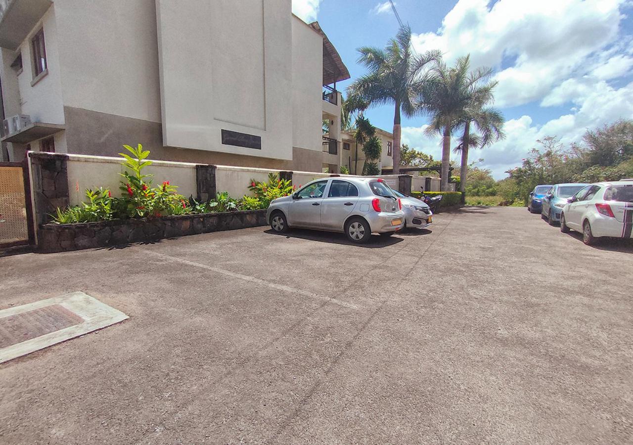 Grand Bay Suites Exterior photo