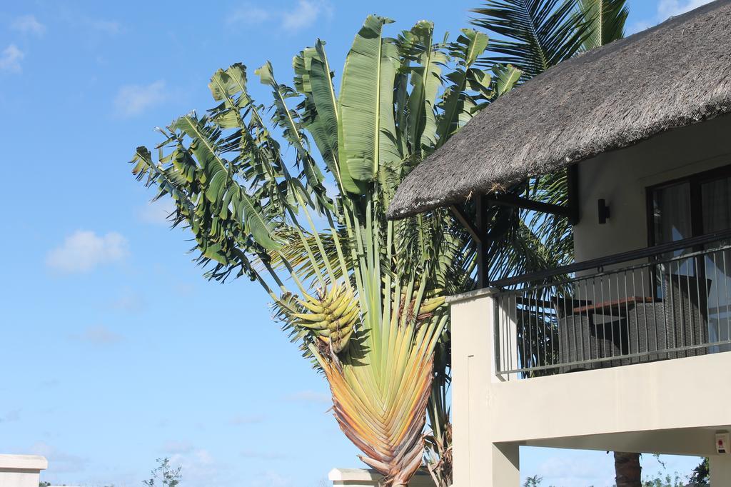 Grand Bay Suites Exterior photo